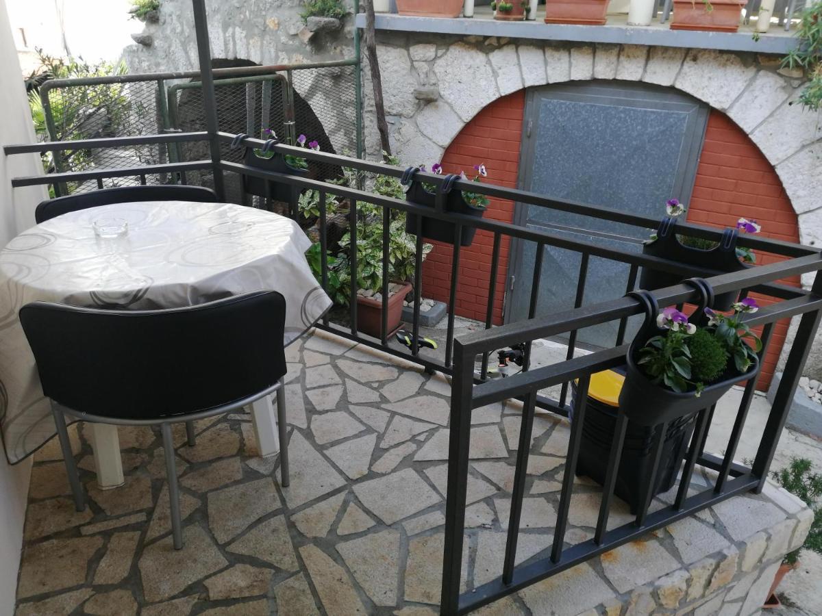 Apartamento Centar Njivice Exterior foto