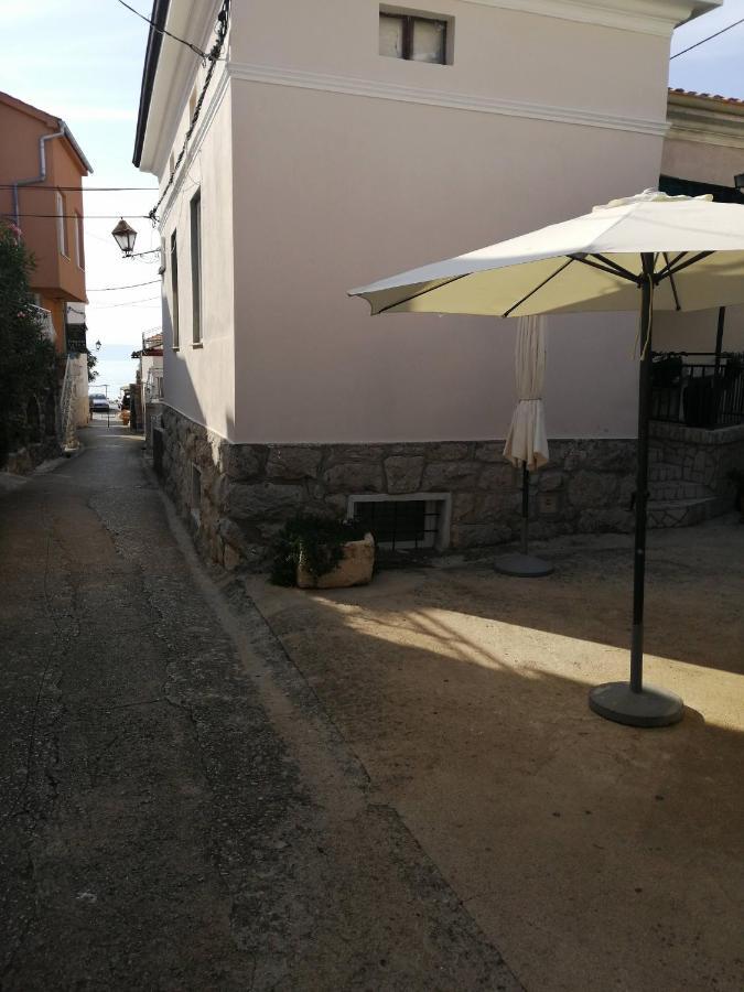Apartamento Centar Njivice Exterior foto